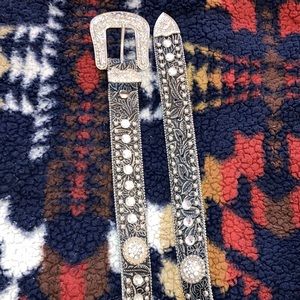 Blazin Roxx black tooled concho belt